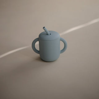 Mushie Silikon Training Cup Mugg + Sugrör Powder Blue